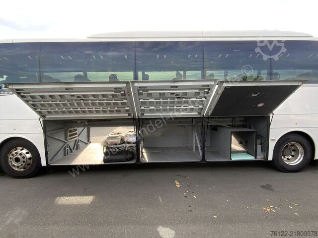 Távolsági autóbusz Setra S 516 HD