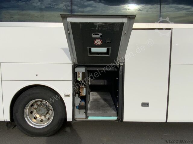Távolsági autóbusz Setra S 516 HD