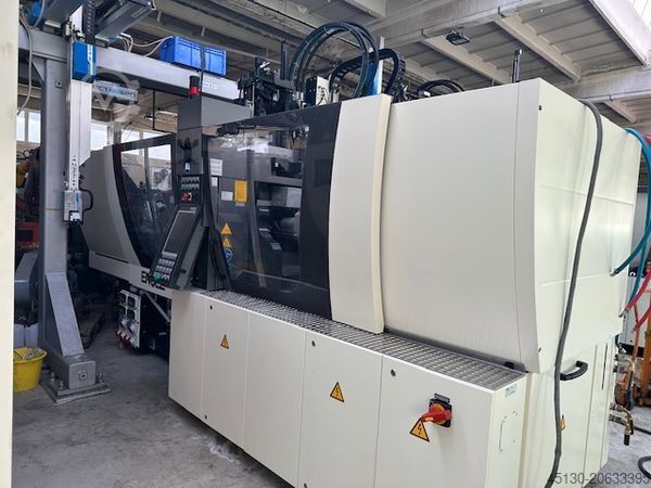 Formsprutningsmaskin Engel Victory 330H/80V/160 combi Ecodrive