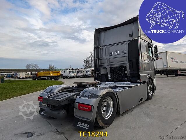 Estándar-SZM DAF XF 105 530
