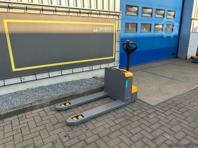 VS-22083 Manipulator de paleti bloc electric Jungheinrich EJE M13 JUNGHEINRICH EJE M13