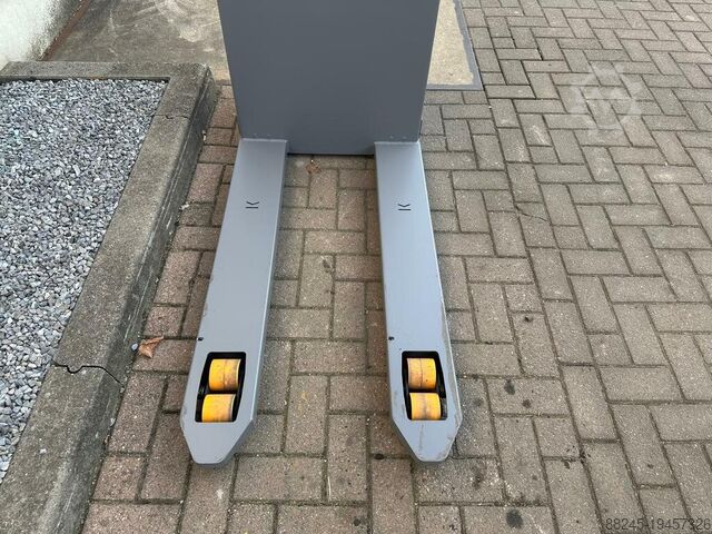 VS-22083 Manipulator de paleti bloc electric Jungheinrich EJE M13 JUNGHEINRICH EJE M13