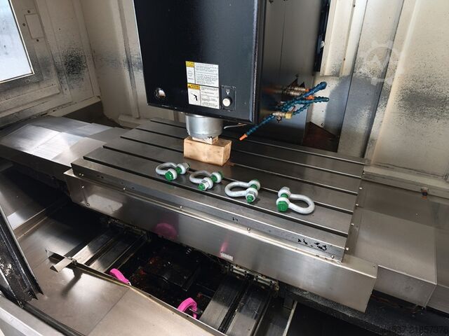 Dikey işleme merkezi Hartford HCMC-1000
