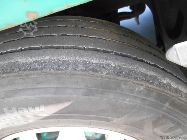 Caminhão com plataforma e lona SCANIA R450 6x2 CENTINA + SPONDA