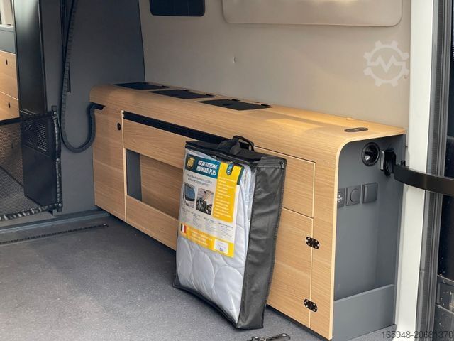 Camper van ADRIA Twin Max 680 SGX *MAN*Automatik*ACC*Hubbett*