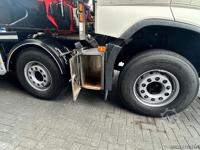 Vrachtwagen met kraan Volvo FH 8X4 BAKWAGEN MET FASSI F1150RA.2.28 XHE-DYNA...