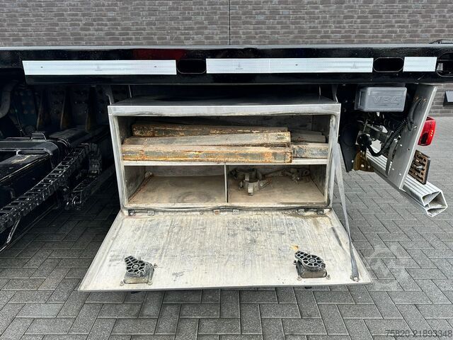 Vrachtwagen met kraan Volvo FH 8X4 BAKWAGEN MET FASSI F1150RA.2.28 XHE-DYNA...