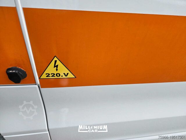Isothermische koelwagen Opel VIVARO TRASP SANGUE ORGANI FRIGO❄️