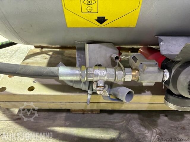 Schroefcompressor met droger Mark MSA 7.5 kW