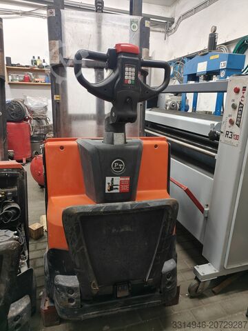 Electric lifting truck - Toyota BT Toyota Bt SWE 200D