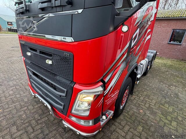 Standaard-SZM Volvo FH 540 / 6X4 / Retarder / Lift-Axle / 2 Tanks