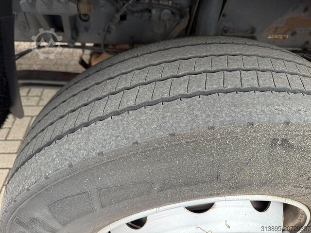 Refrigerated/freezer transport DAF CF65-300 Thermo-King (- 25 C ) 'D Hollandia Tai...