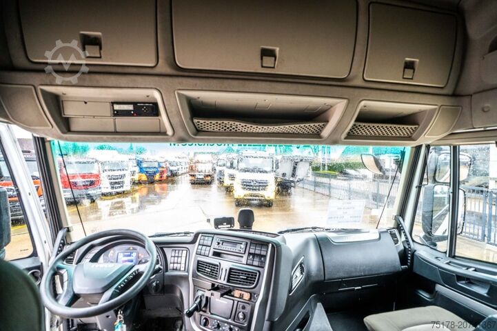 Standard tractor IVECO STRALIS 460 + KIPHYDR.