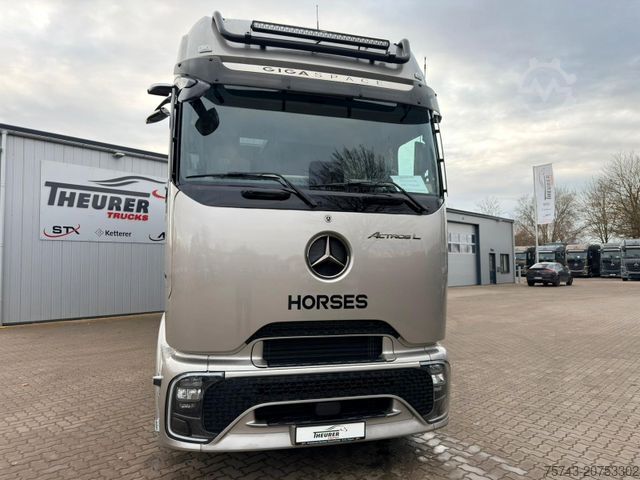 Cattle truck MERCEDES-BENZ 2653 STX 5 Pferde DOP. POP-OUT+POP-UP EXKLUSIVE