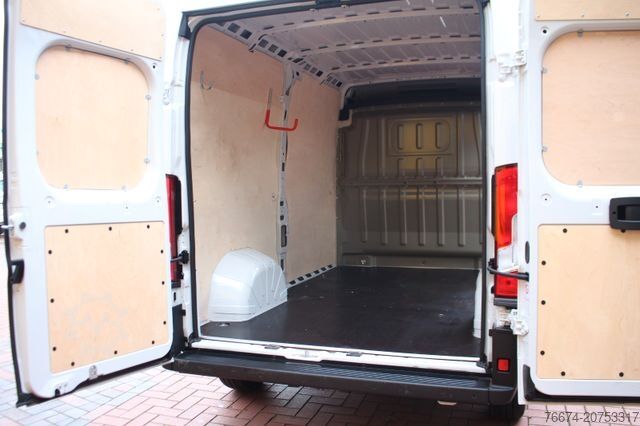 Kassevogn FIAT Ducato 35 L2H2 180 Automatik Kamera Navi