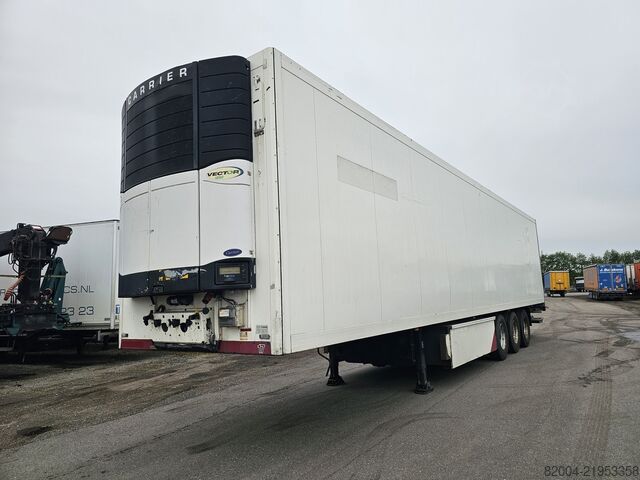Gekoeld/vriestransport KRONE SD | FRIGE TRAILER WITH CARRIER |  AND LOADING ...
