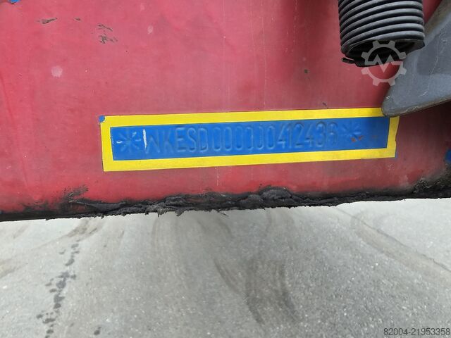 Gekoeld/vriestransport KRONE SD | FRIGE TRAILER WITH CARRIER |  AND LOADING ...