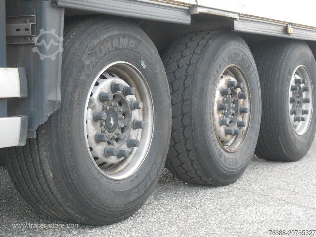 Chladírenský návěs Schmitz Cargobull Semitrailer Reefer Multitemp