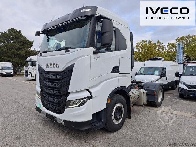 Standart çekici ünitesi IVECO Kipphydraulik