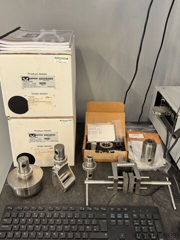 Universeel testsysteem voor trek en druk Instron 34TM-50 50kN Serie 3400 34TM-50 Zug und Druckmaschine