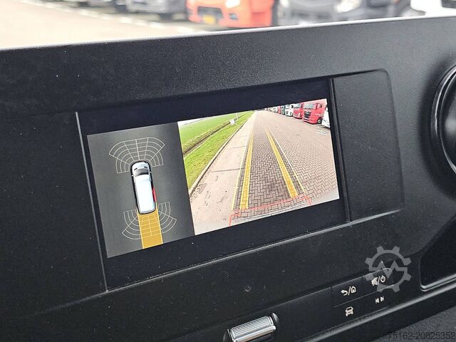 Bestelauto MERCEDES-BENZ SPRINTER 315 L2H2 RWD Mbux