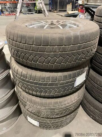 Wielen met set banden Continental Continental banden met velgen 235/65 R17