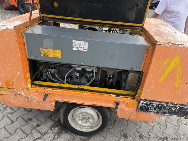Vida kompresörü ATLAS Copco XAS60 Baukompressor 9,3 Bar