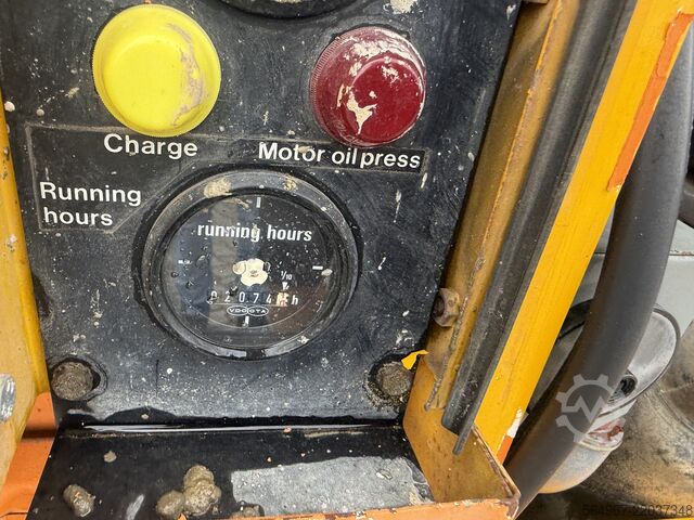 Vida kompresörü ATLAS Copco XAS60 Baukompressor 9,3 Bar