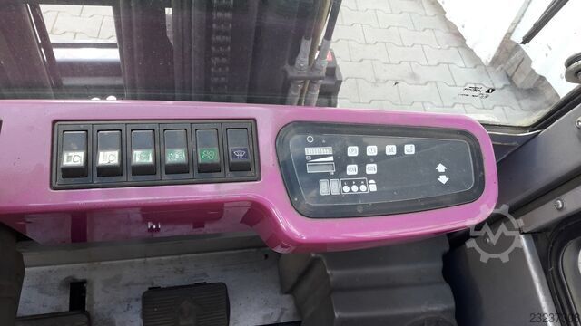 Empilhador BT CESAB C4E250U