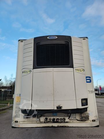 Reefer semitrailer SCHMITZ CARGOBULL SCB*S3B / Carrier 1950 / 6247 St./ 7 cm Wand