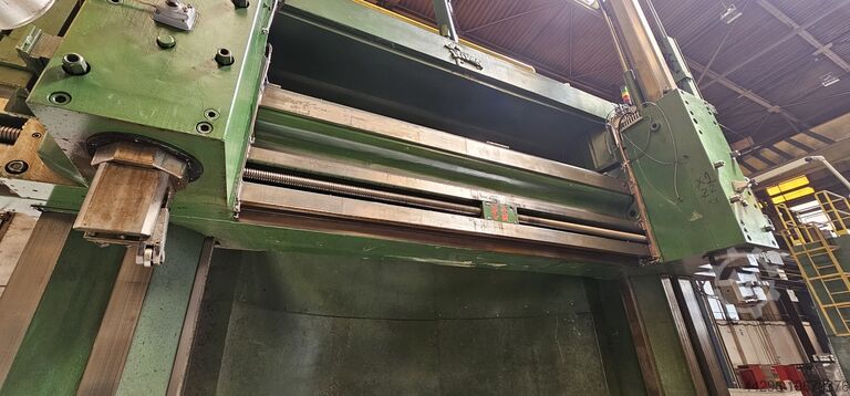 Κάθετος τόρνος τόρνευσης TITAN SC33CNC