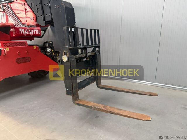 Teleszkópos rakodó Manitou MRT 2145 Easy ST4