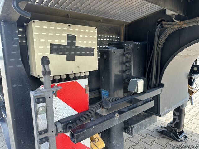 Semi-lavlader Broshuis 3ABSD Lowloader 3-axle / GVW: 59.000kg / Neck: ...