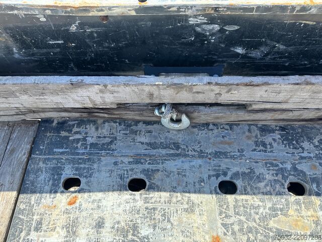 Semi-lavlader Broshuis 3ABSD Lowloader 3-axle / GVW: 59.000kg / Neck: ...