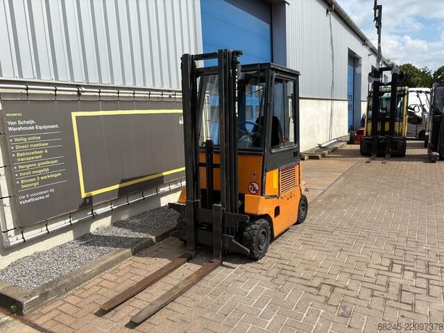 VS-22917 empilhador triplex a GPL Still R70-16T STILL R70-16T