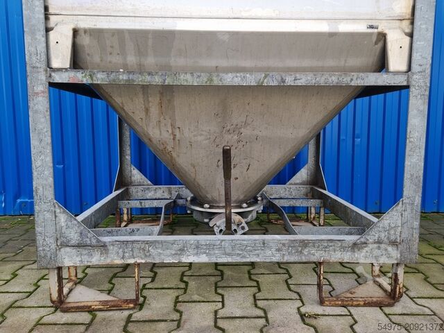 Tank Ucon 