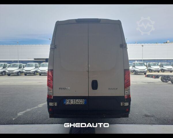 Minibús IVECO 35C13 - 35C13 furgone