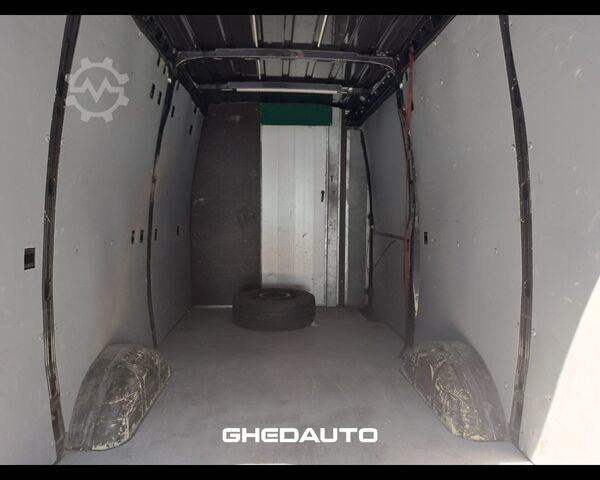 Minibús IVECO 35S13 - 35S13V