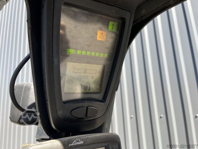 Stivuitor electric cu 4 roți Linde E16P-02