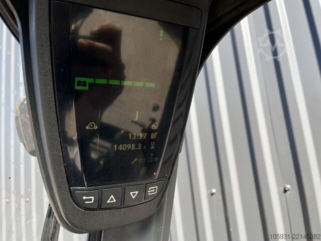 Stivuitor electric cu 3 roți Linde E14-02