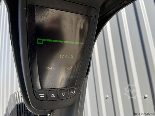 Elektromos háromkerekű targonca Linde E12-02