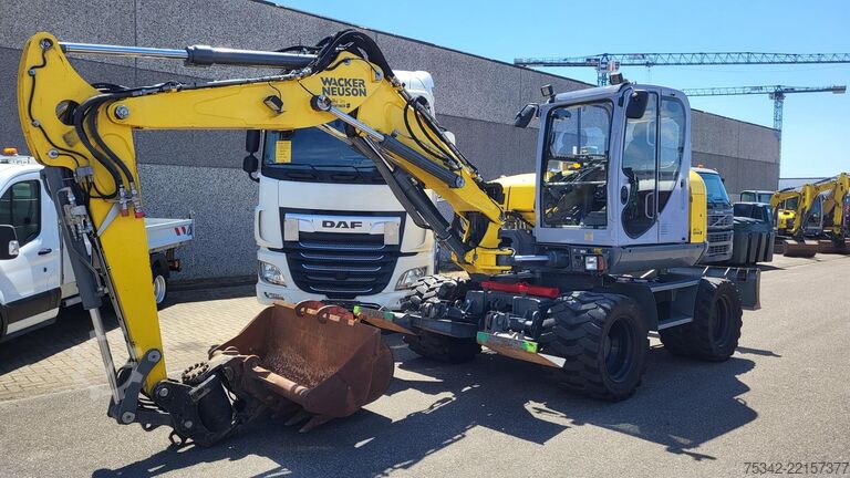 Pelle sur roues WACKER NEUSON EW100