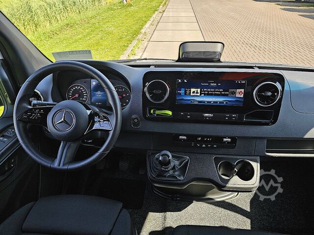 Karavan sa visokim krovom MERCEDES-BENZ SPRINTER 317 L3H2 Mbux10 Euro6!