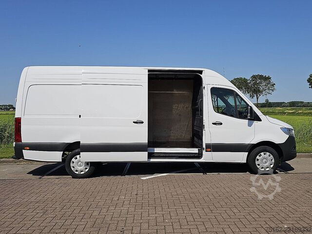 Karavan sa visokim krovom MERCEDES-BENZ SPRINTER 317 L3H2 Mbux10 Euro6!