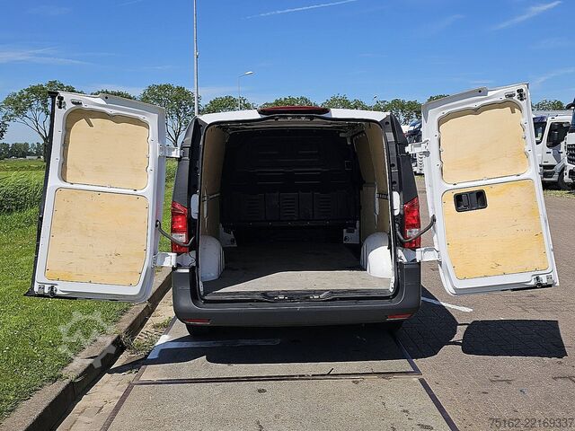 Karavan sa visokim krovom MERCEDES-BENZ VITO 114 L2 Euro6 Airco 136Pk