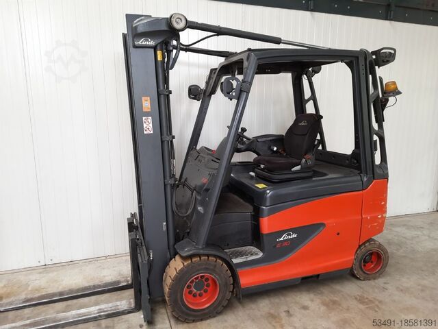 Stivuitor electric cu 4 roți Linde E30HL-01/600