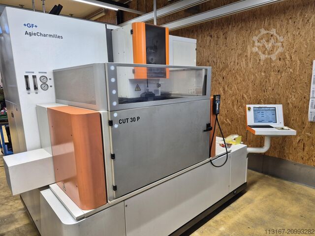 Máquina de erosión por hilo GF Machining Solutions CUT 30 P