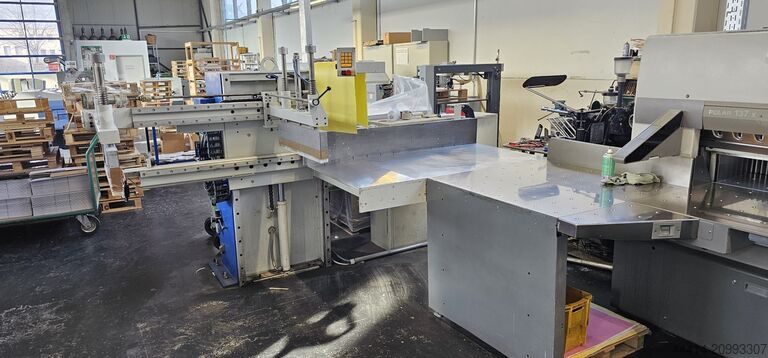 Máquina cortadora de papel Polar Schneidelinie 137 X