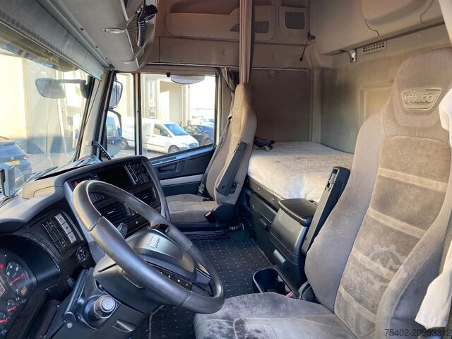 Standard-SZM Iveco Stralis 460 / 2x Tank / Automatic