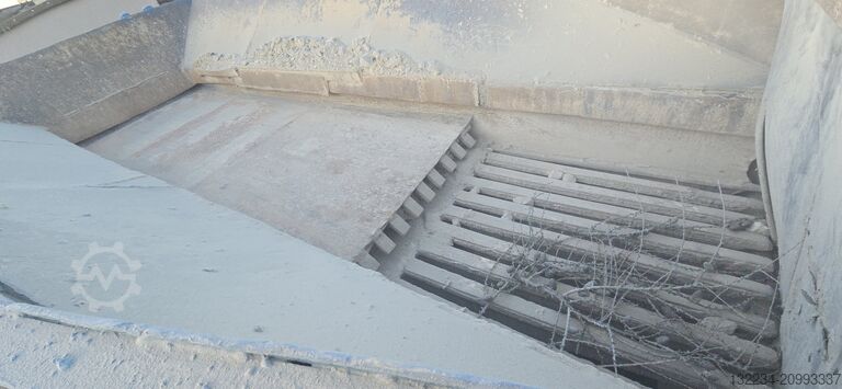 Prallbrecher auf Kettenfahrwerk Terex Pegson Trakpactor 428